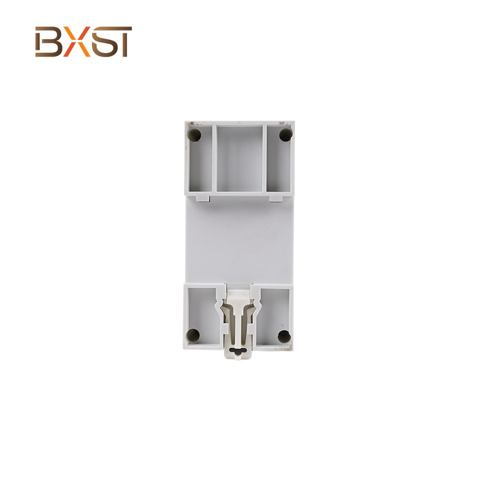 BXST trên và dưới bộ bảo vệ điện áp đường sắt DIN với màn hình V626-D