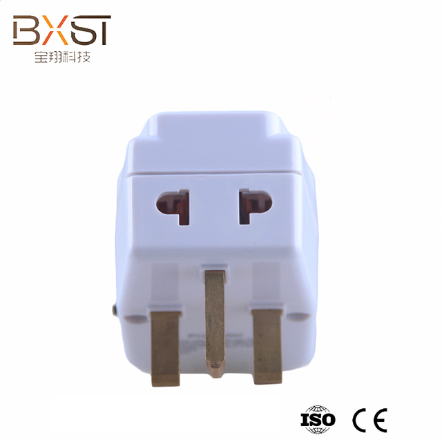 Bộ bảo vệ điện áp BXST với ổ cắm toàn cầu V003-UK