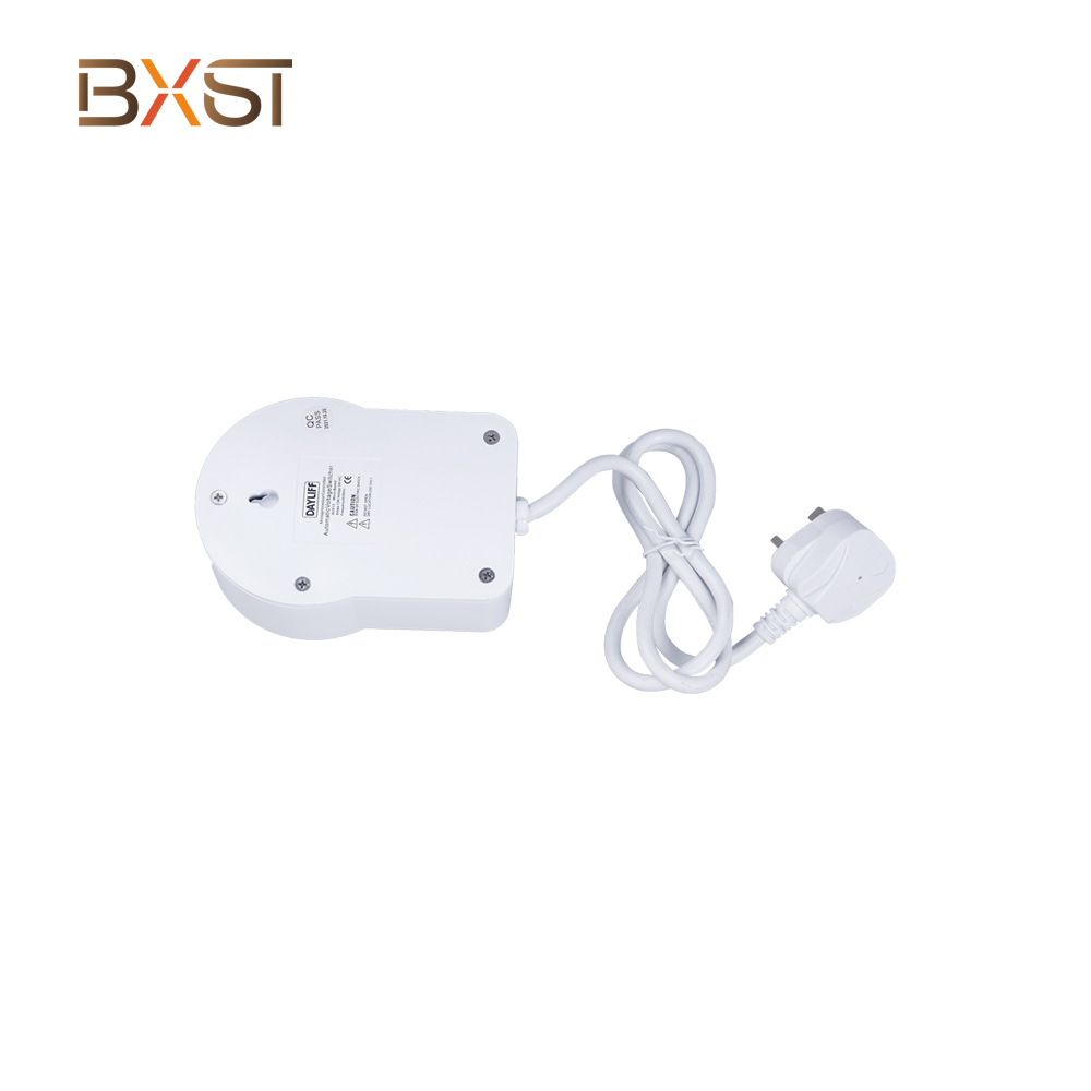 BXST AVS 15A 220V Bảo vệ TV Bảo vệ điện áp V106-UK